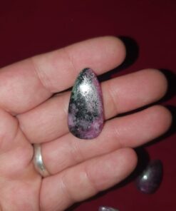 cabochon di rubino zoisite Ruby zoisite