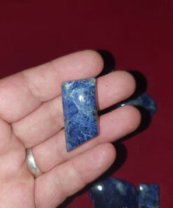 cabochon sodalite