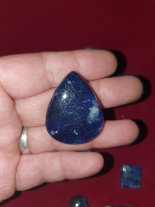 cabochon sodalite